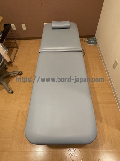 電動診察台&nbsp;|&nbsp;タカラベルモント株式会社&nbsp;|&nbsp;EX-SD7Pの写真