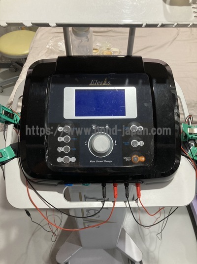 微弱電流治療器（エレサス）&nbsp;|&nbsp;サンメディカル株式会社&nbsp;|&nbsp;エレサスブラックの写真