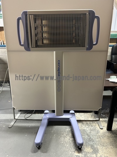 赤外線治療器|株式会社日本メディックス|ｾﾗﾋﾟｱ3300 PH-L3300Eの写真