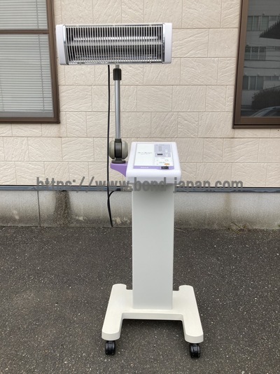 遠赤外線治療器|ミナト医科学株式会社|HB-100の写真