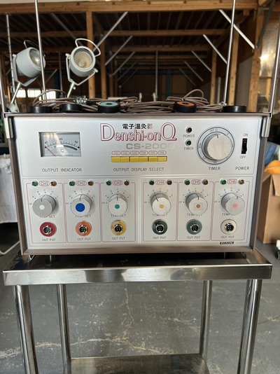 電子温灸器|株式会社カナケン|CS-2000の写真