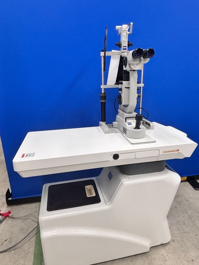 ZEISS SL 130 ＋ イナミ K-1700|カールツァイスメディテック株式会社|SL-130 + Inami Sliding table K-1700の写真