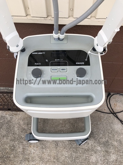 赤外線治療器(スーパーライザー)&nbsp;|&nbsp;東京医研株式会社&nbsp;|&nbsp;PXの写真