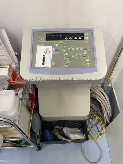 小動物専用X線診断装置/ハロゲン無影灯コンビネーション&nbsp;|&nbsp;キャノンメディカル株式会社&nbsp;|&nbsp;VPX-40B1/HM-50Rの写真