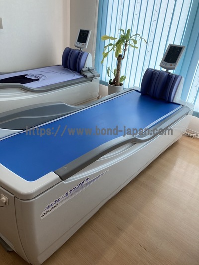 ウォーターマッサージベッド&nbsp;|&nbsp;ミナト医科学株式会社&nbsp;|&nbsp;ｱｸｱﾀｲｻﾞｰ QZ-240の写真