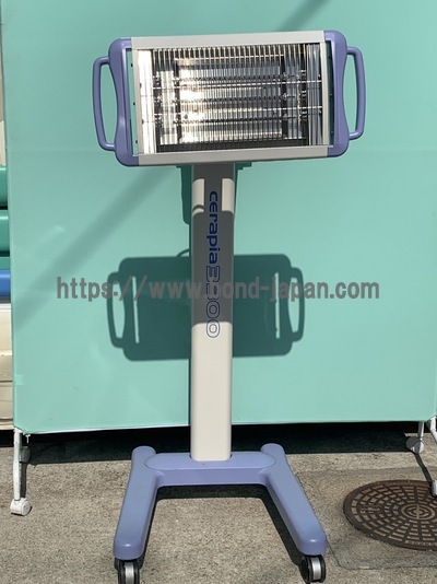 赤外線治療器&nbsp;|&nbsp;株式会社日本メディックス&nbsp;|&nbsp;ｾﾗﾋﾟｱ3300 PH-L3300Eの写真