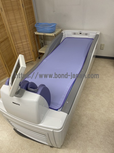 ウォーターマッサージベッド&nbsp;|&nbsp;ミナト医科学株式会社&nbsp;|&nbsp;ｱｸｱﾀｲｻﾞｰ QZ-240の写真