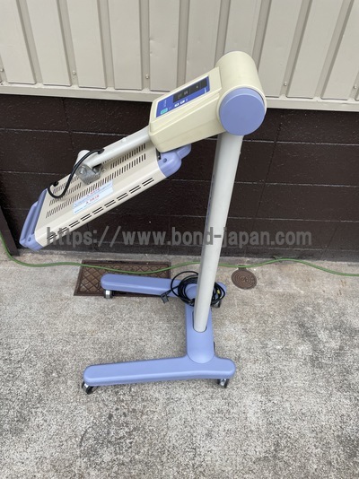 赤外線治療器&nbsp;|&nbsp;株式会社日本メディックス&nbsp;|&nbsp;ｾﾗﾋﾟｱ3300 PH-L3300Eの写真