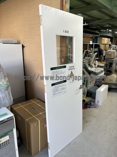 レントゲン室　扉&nbsp;|&nbsp;&nbsp;|&nbsp;の写真