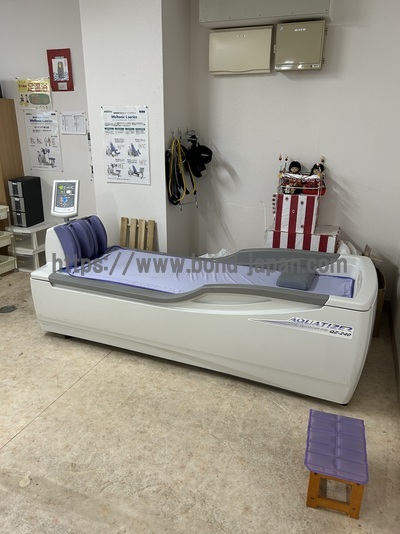 ウォーターマッサージベッド&nbsp;|&nbsp;ミナト医科学株式会社&nbsp;|&nbsp;ｱｸｱﾀｲｻﾞｰ QZ-240の写真