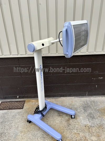 赤外線治療器&nbsp;|&nbsp;株式会社日本メディックス&nbsp;|&nbsp;ｾﾗﾋﾟｱ3300 PH-L3300Eの写真