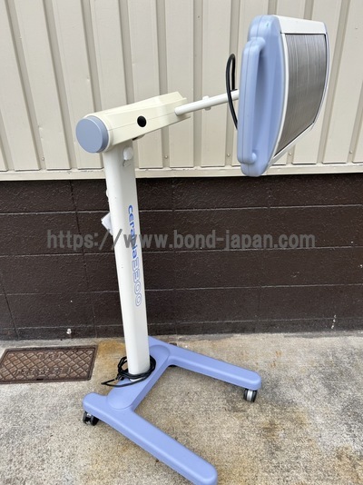 赤外線治療器&nbsp;|&nbsp;株式会社日本メディックス&nbsp;|&nbsp;ｾﾗﾋﾟｱ3300 PH-L3300Eの写真