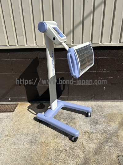 赤外線治療器&nbsp;|&nbsp;株式会社日本メディックス&nbsp;|&nbsp;ｾﾗﾋﾟｱ3300 PH-L3300Eの写真