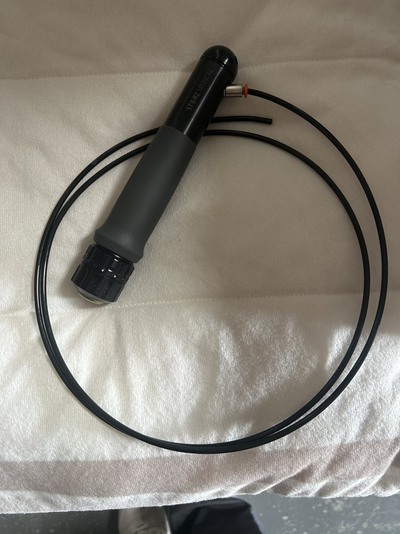 圧力波治療器&nbsp;|&nbsp;伊藤超短波株式会社&nbsp;|&nbsp;マスターパルスONEの写真