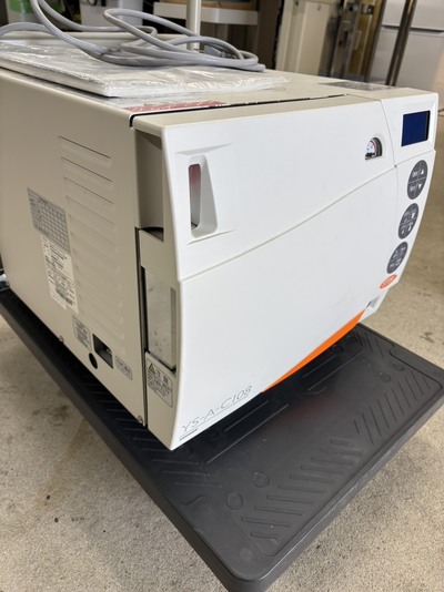 自動高圧蒸気滅菌器&nbsp;|&nbsp;株式会社ユヤマ&nbsp;|&nbsp;YS-A-C108の写真