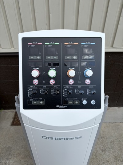 干渉型低周波治療器&nbsp;|&nbsp;オージー技研株式会社&nbsp;|&nbsp;EF-260の写真