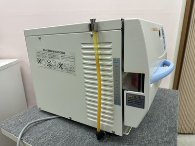 高圧蒸気滅菌器&nbsp;|&nbsp;株式会社ユヤマ&nbsp;|&nbsp;MD-16Jの写真