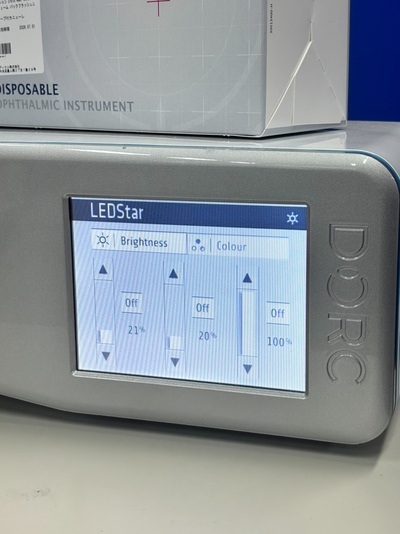 業者様限定販売）高輝度LED光源装置&nbsp;|&nbsp;アールイーメディカル　DORC&nbsp;|&nbsp;LEDstarの写真