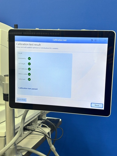 Featuring "Total Keratometry" and Predictive "Fixation Checks"—The Dynamic SS-OCT Biometer Optimizing Premium IOL Outcomes and Eliminating Refractive Surprises.&nbsp;|&nbsp;Carl Zeiss&nbsp;|&nbsp;IOLMaster 700
