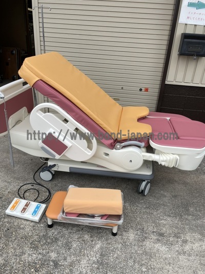 分娩台&nbsp;|&nbsp;アトムメディカル株式会社&nbsp;|&nbsp;マミージョイ LDRの写真