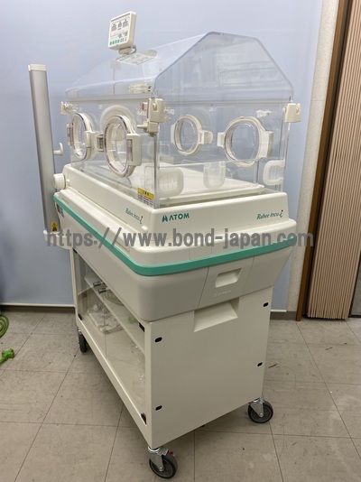 保育器&nbsp;|&nbsp;アトムメディカル株式会社&nbsp;|&nbsp;ラビーインキュiの写真