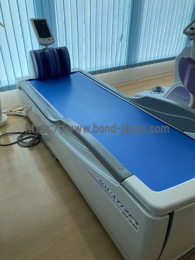 ウォーターマッサージベッド&nbsp;|&nbsp;ミナト医科学株式会社&nbsp;|&nbsp;ｱｸｱﾀｲｻﾞｰ QZ-240の写真