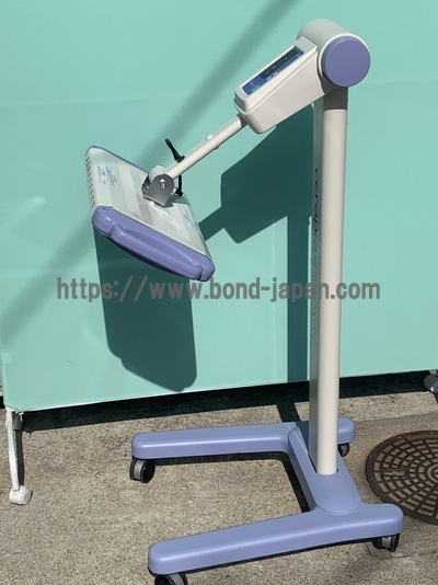 赤外線治療器&nbsp;|&nbsp;株式会社日本メディックス&nbsp;|&nbsp;ｾﾗﾋﾟｱ3300 PH-L3300Eの写真