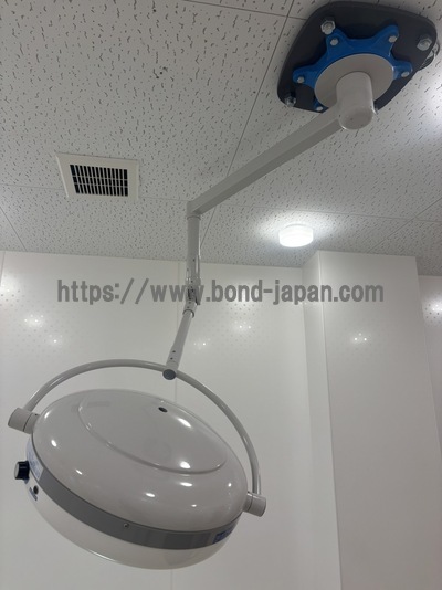 ハロゲン3灯無影灯&nbsp;|&nbsp;株式会社ミリオンライト&nbsp;|&nbsp;HM43の写真