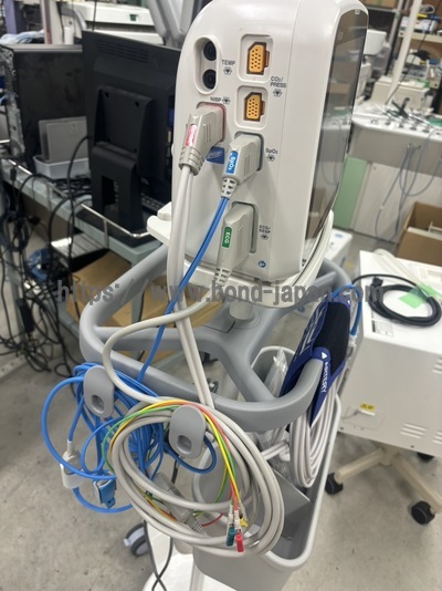 ベッドサイドモニタ&nbsp;|&nbsp;日本光電工業株式会社&nbsp;|&nbsp;PVM-4763の写真