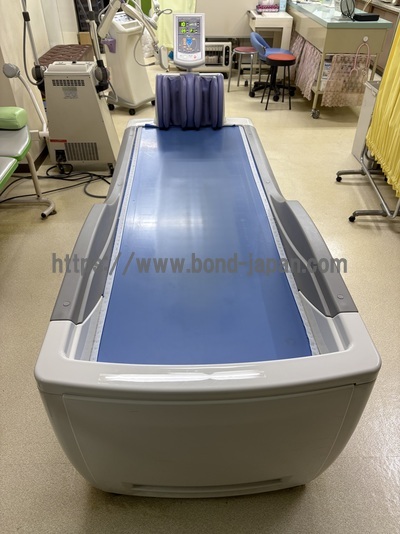 ウォーターマッサージベッド&nbsp;|&nbsp;ミナト医科学株式会社&nbsp;|&nbsp;ｱｸｱﾀｲｻﾞｰ QZ-240の写真