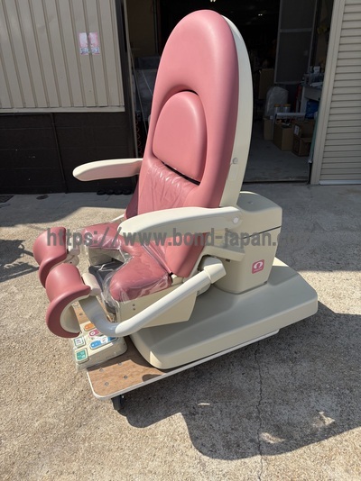 産婦人科検診台（固定タイプ）&nbsp;|&nbsp;アトムメディカル株式会社&nbsp;|&nbsp;メグジョイ PAFの写真