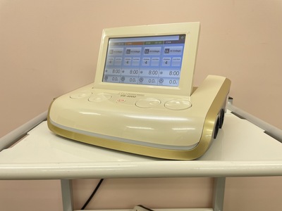 ハイボルテージ治療装置&nbsp;|&nbsp;伊藤超短波株式会社&nbsp;|&nbsp;ES-4000の写真