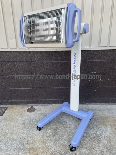 赤外線治療器&nbsp;|&nbsp;株式会社日本メディックス&nbsp;|&nbsp;ｾﾗﾋﾟｱ3300 PH-L3300Eの写真