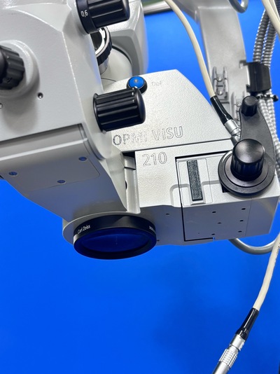 Ophthalmic Surgical Microscope&nbsp;|&nbsp;Carl Zeiss&nbsp;|&nbsp;OPMI VISU 210 S88