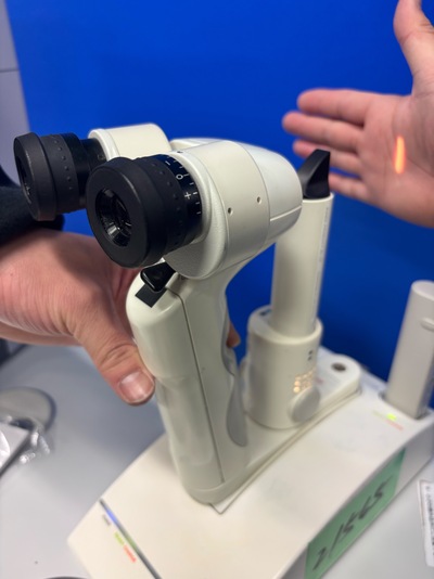 Portable Slitlamp&nbsp;|&nbsp;KOWA&nbsp;|&nbsp;SL-15