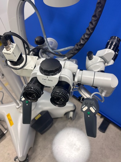 neurosurgery, spine, and ENT Microscope&nbsp;|&nbsp;Carl Zeiss&nbsp;|&nbsp;Opmi Vario Stativ S8