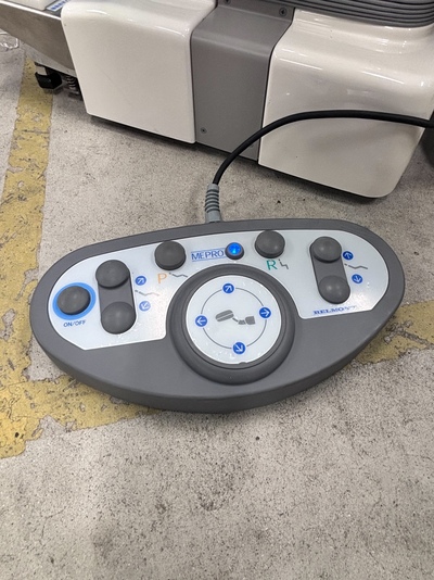 Ophthalmic Surgical moving chair&nbsp;|&nbsp;TAKARA BELMONT&nbsp;|&nbsp;MEPRO