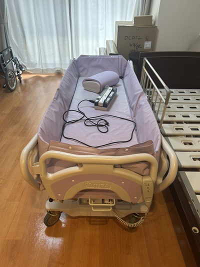 電動シャワーストレッチャー&nbsp;|&nbsp;株式会社いうら&nbsp;|&nbsp;NS-700の写真