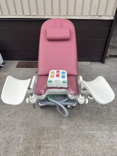 婦人科用診療・処置台&nbsp;|&nbsp;アトムメディカル株式会社&nbsp;|&nbsp;メグジョイ・シンプルの写真