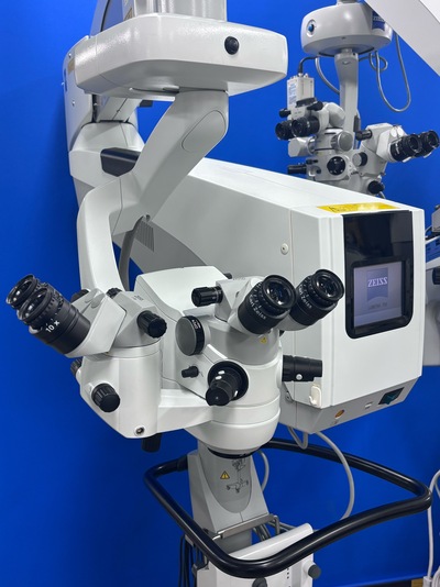 Excexcellent microscope for both cataract and retina procedures&nbsp;|&nbsp;Carl Zeiss&nbsp;|&nbsp;OPMI LUMERA 700