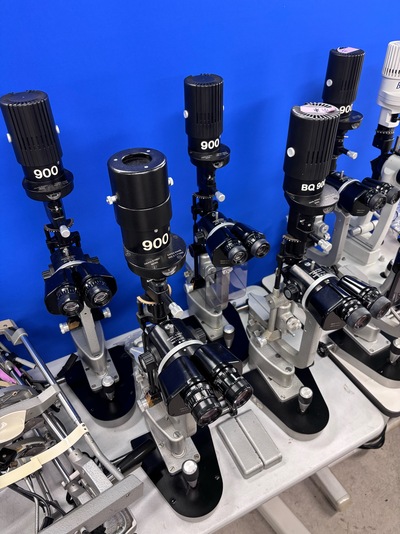 slitlamps&nbsp;|&nbsp;HAAG-STREIT&nbsp;|&nbsp;5x BQ900, 1x BM900, BC900 with 5x tonometer