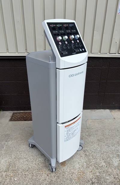干渉型低周波治療器&nbsp;|&nbsp;オージー技研株式会社&nbsp;|&nbsp;EF-260の写真