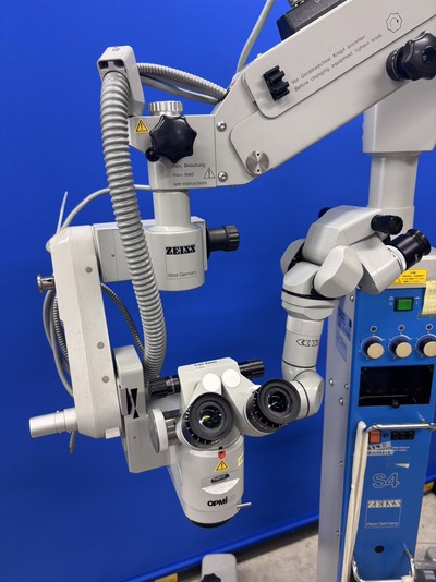 Ophthalmic Surgical Microscope&nbsp;|&nbsp;Carl Zeiss&nbsp;|&nbsp;Opmi CS S4