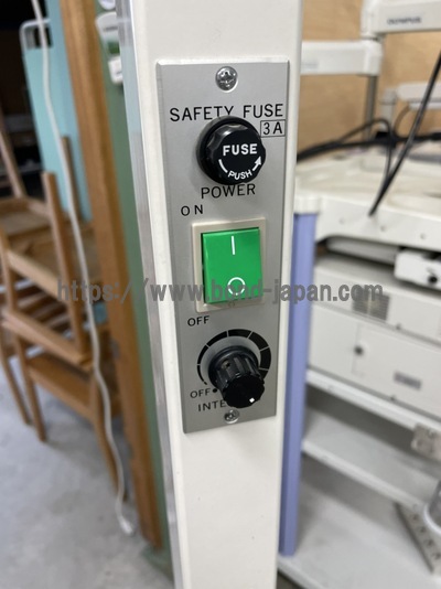 移動式無影灯（４灯ハロゲン）&nbsp;|&nbsp;山田医療照明株式会社&nbsp;|&nbsp;R60SCの写真