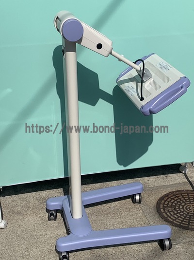 赤外線治療器&nbsp;|&nbsp;株式会社日本メディックス&nbsp;|&nbsp;ｾﾗﾋﾟｱ3300 PH-L3300Eの写真