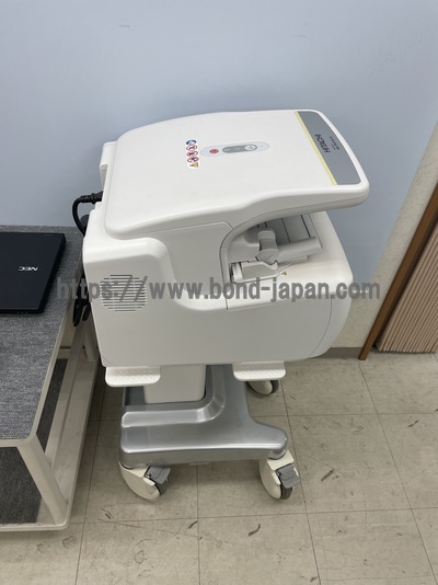 X線骨密度測定装置&nbsp;|&nbsp;富士フィルムヘルスケア株式会社&nbsp;|&nbsp;ALPHYS Aの写真