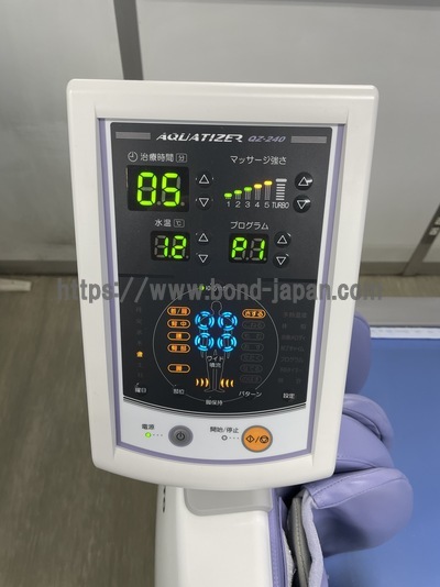 ウォーターマッサージベッド&nbsp;|&nbsp;ミナト医科学株式会社&nbsp;|&nbsp;ｱｸｱﾀｲｻﾞｰ QZ-240の写真