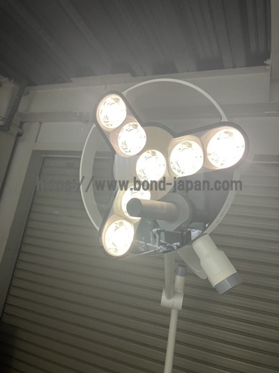 トライアンゴ LED照明灯 スタンド式&nbsp;|&nbsp;Derungs&nbsp;|&nbsp;TR-30XLFの写真