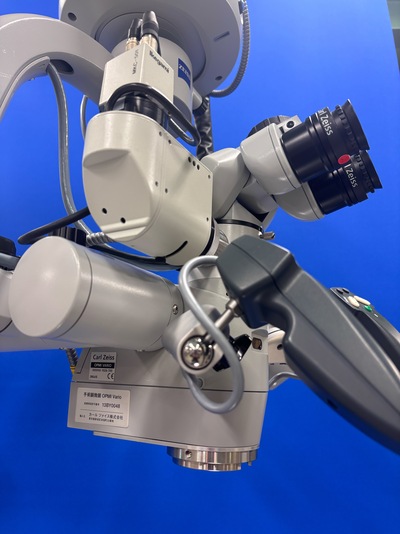 neurosurgery, spine, and ENT Microscope&nbsp;|&nbsp;Carl Zeiss&nbsp;|&nbsp;Opmi Vario Stativ S8