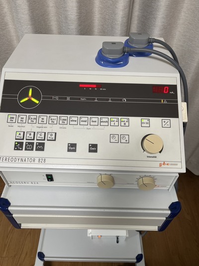 ステレオダイネータ&nbsp;|&nbsp;持田シーメンスメディカルシステム株式会社&nbsp;|&nbsp;SD-828の写真